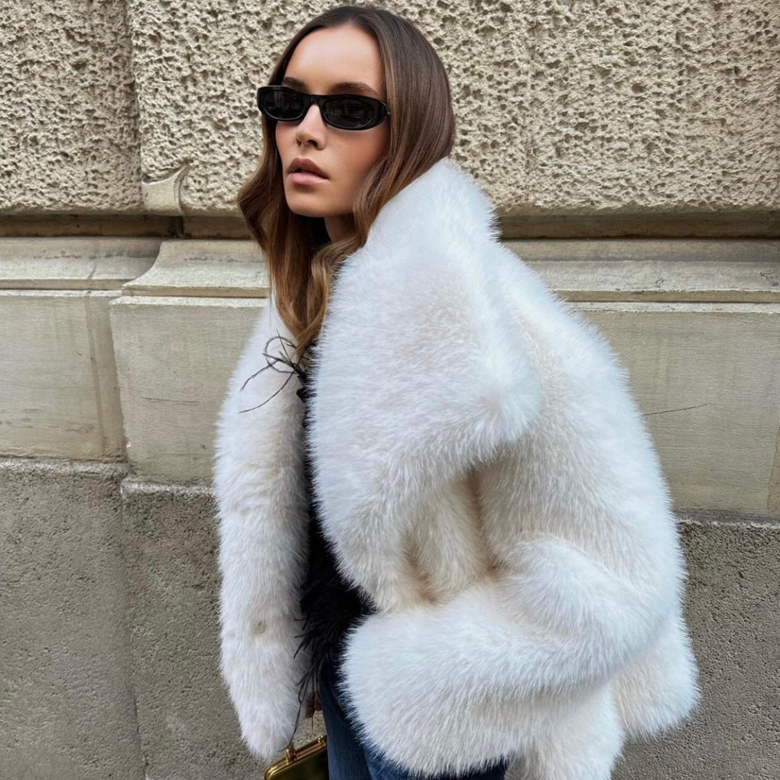 Fashionable Large Lapel Fur Coat for Women Elegant Socialite Long Sleeve Warm Overcoat Fur Top Wholesale