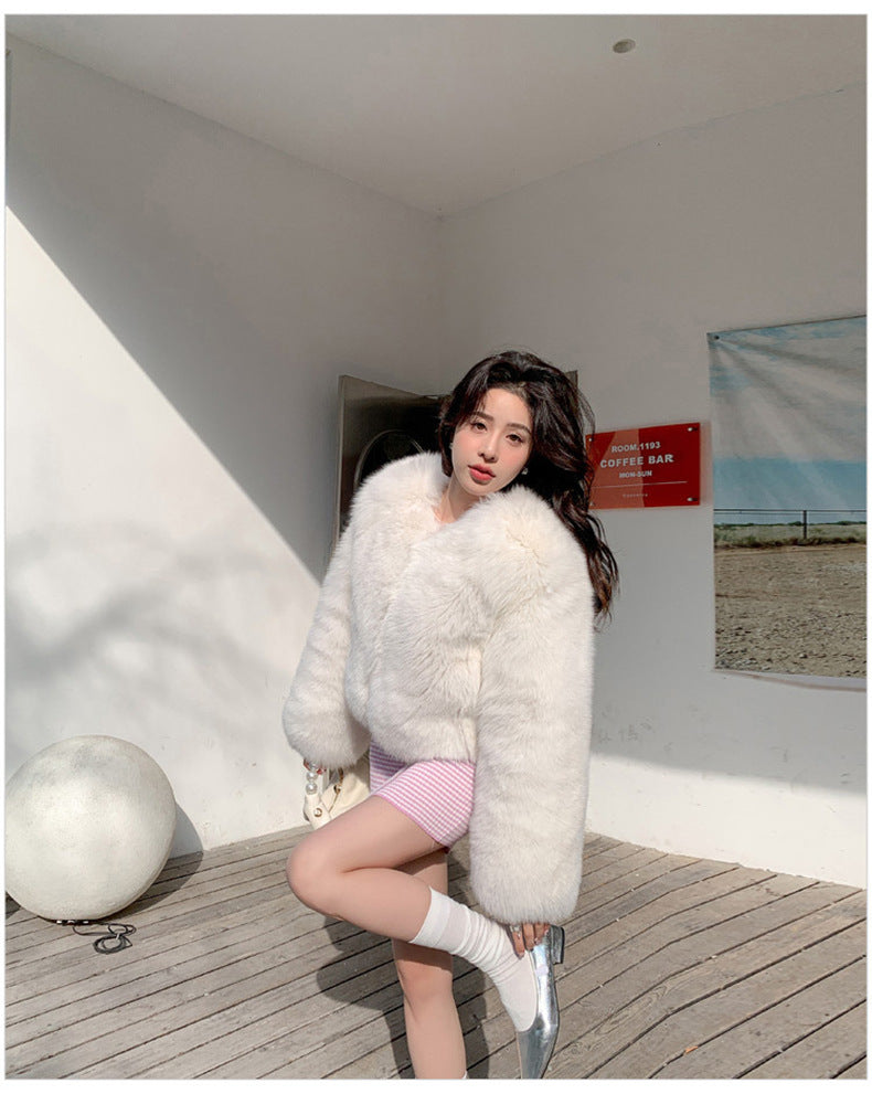 European Style Mink Fur Coat for Petite Women Eco-Friendly Fox Fur Short Fur Coat Fur Sweater